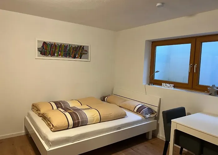 Schoene Souterrainwohnung In Seeshaupt